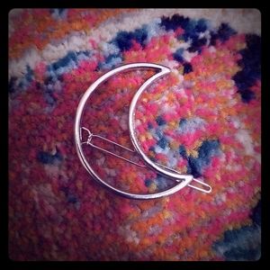 Moon hair clip